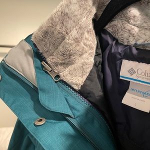 Womens Columbia Ski Parka. Size L